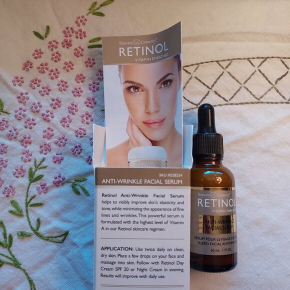 RETINOL ANTI-WRINKLE FACIAL SERUM Vitamin A - Picture 1 of 3